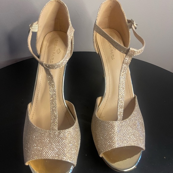 Glitter gold heels size 11 - Picture 1 of 3